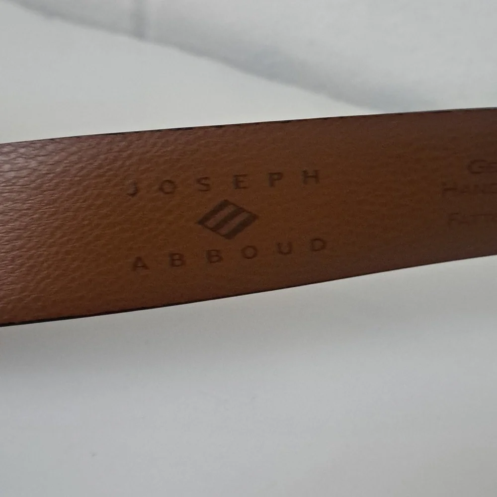 Joseph Abboud gorgeous sleek